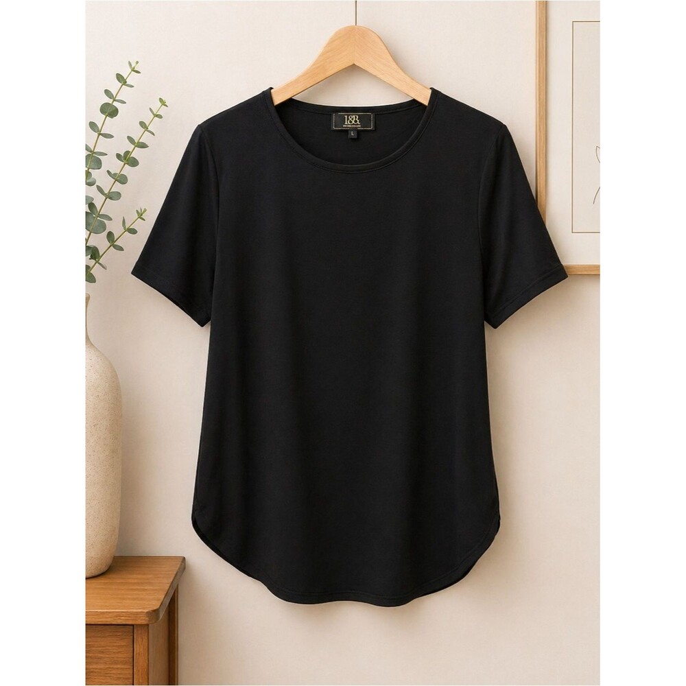Source-unknown Women's Black T-shirt